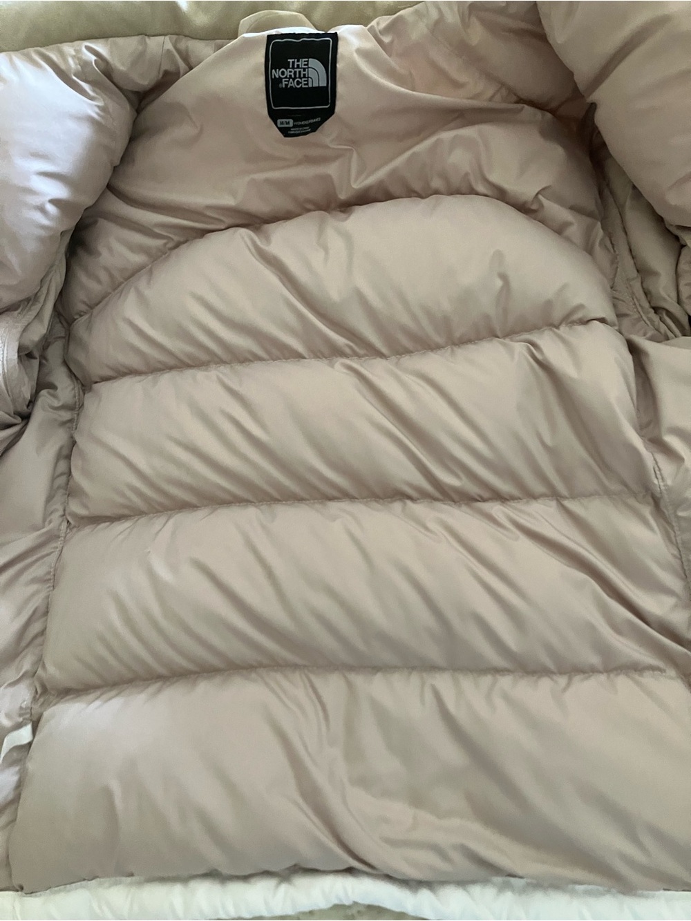 The North Face Womens Nuptse Jacket - Picture 3 of 8